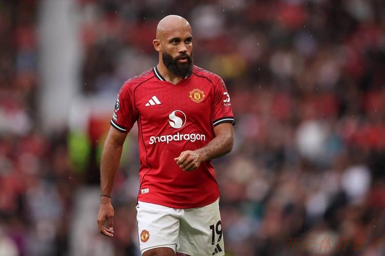 开云体育：曼联1月转会清单曝光：瞄准4大目标 补中场+后卫